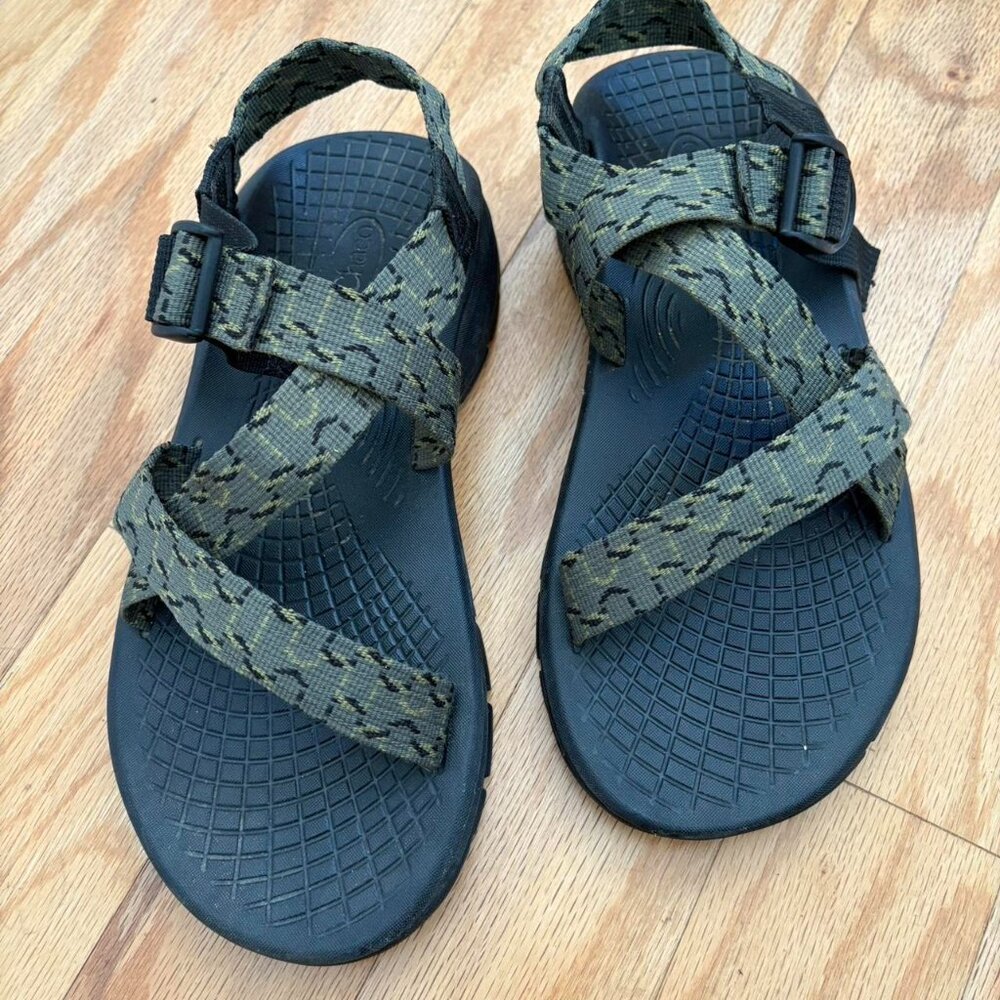 Chaco Z/volv sandals size 9